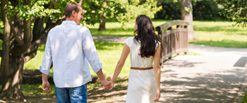 joanna and pawel holding hands