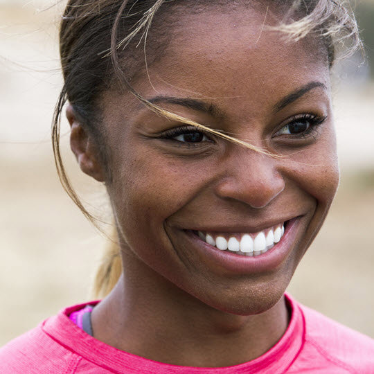 woman-smiling-sports.